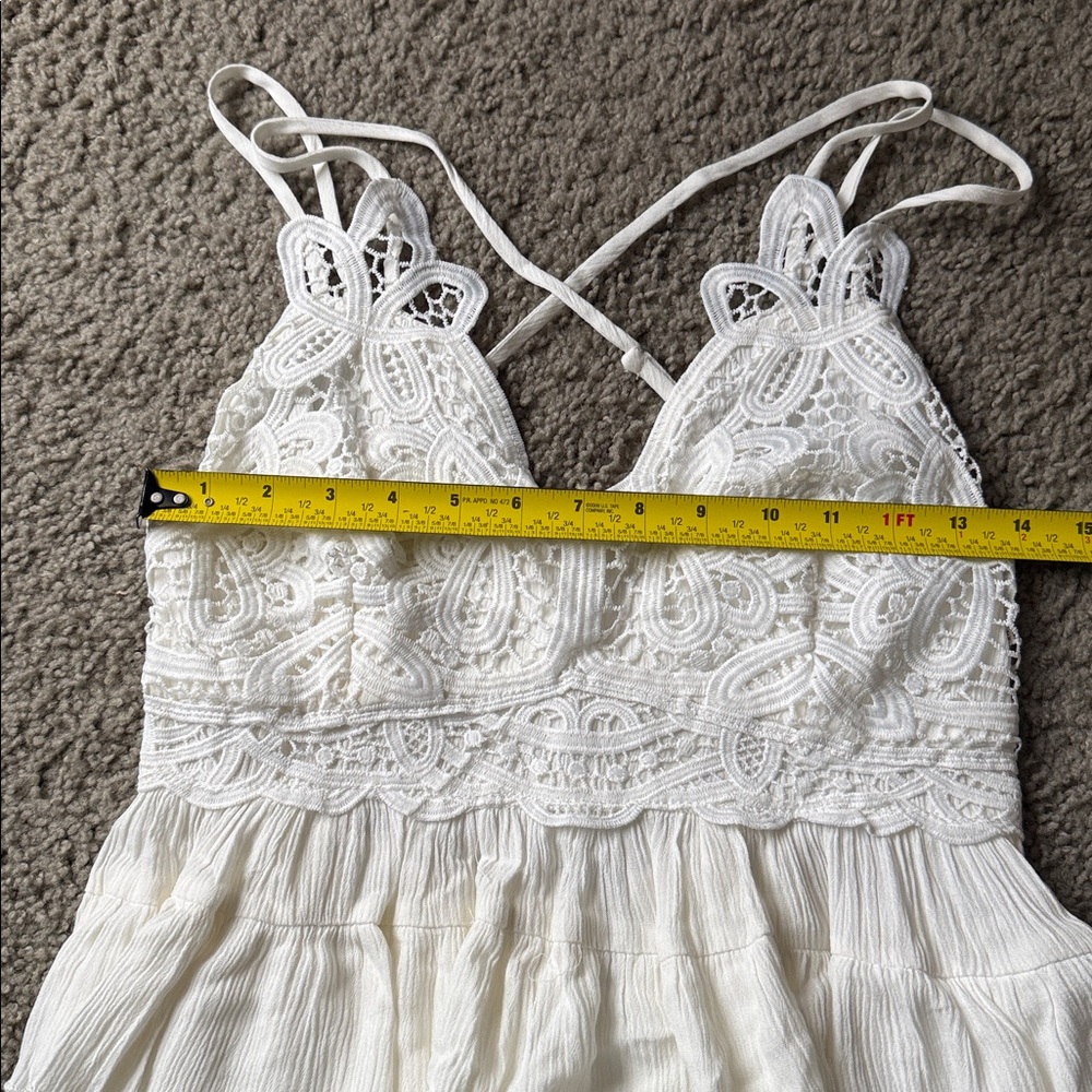 MAIN STRIP White Crocheted Lace Cami Babydoll Tank; size medium - Picture 5 of 6